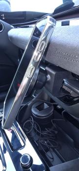 RS-Mount,fahrzeugspezifischer Handyhalter passend für Audi A6 e-tron und Audi Q6 e-tron ab Baujahr 2024 - Fahrerseite, Made in Germany