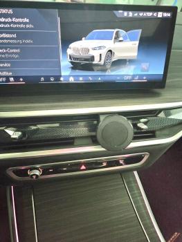 Preview: RS-Mount, fahrzeugspezifischer Handyhalter passend für  BMW X5 G05 + X6 G06 + 7er G70 LCI/Facelift ab Bj.22/23, Made in Germany